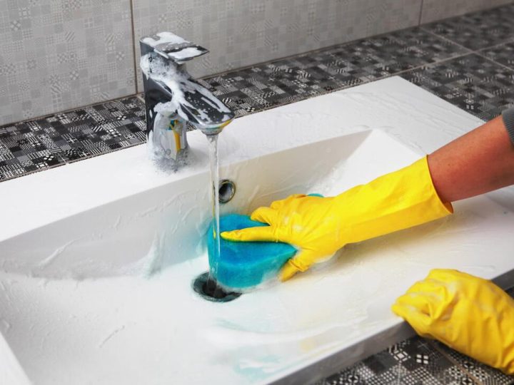 The Ultimate House Cleaning Checklist: A Step-by-Step Guide